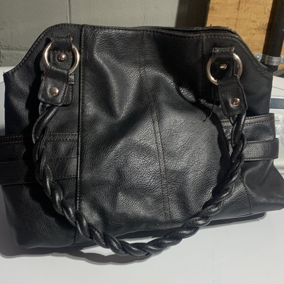 Relic  Black Quilted Shoulder Bag - Picture 3 of 8